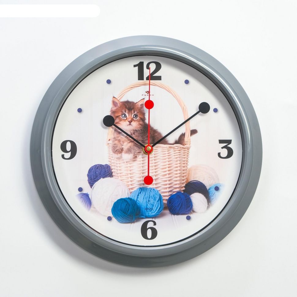 Часы настенные Котенок и клубки d=30 см, плавный ход фото 1